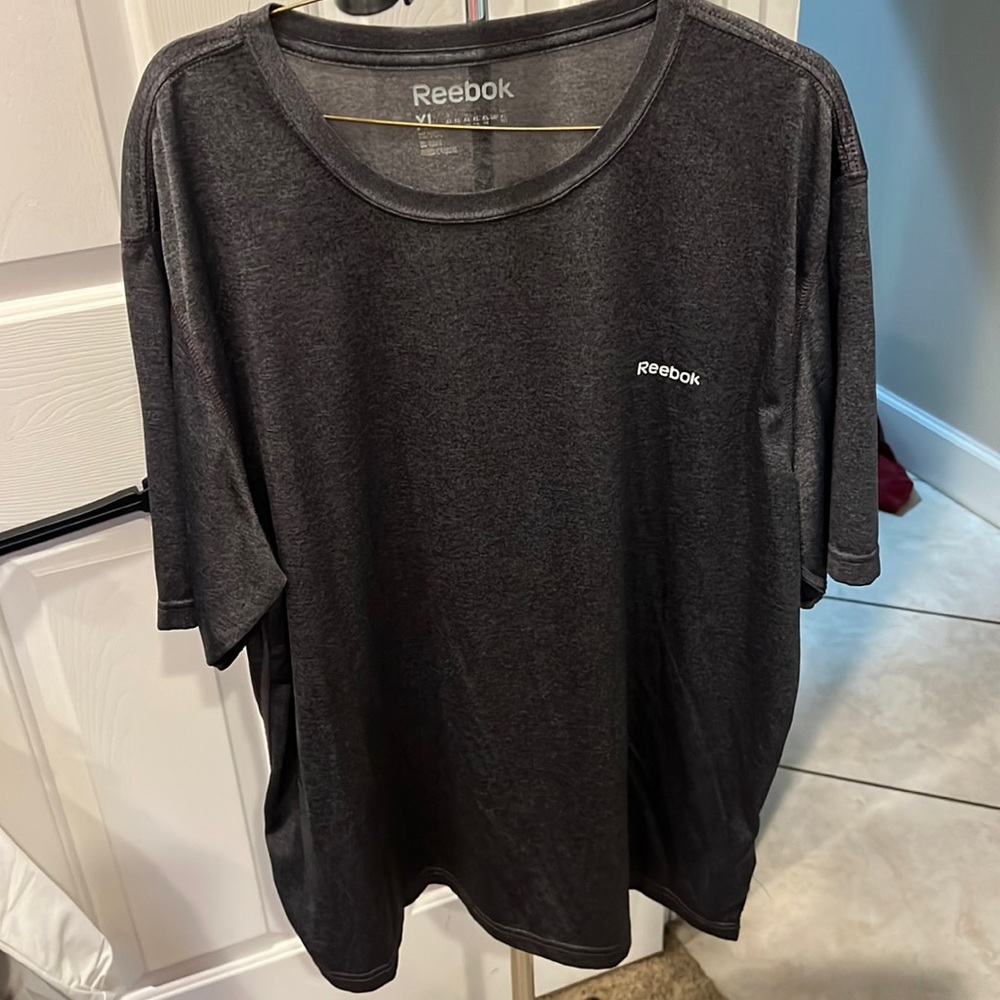 Reebok, dri fit, size XL, tee shirt.